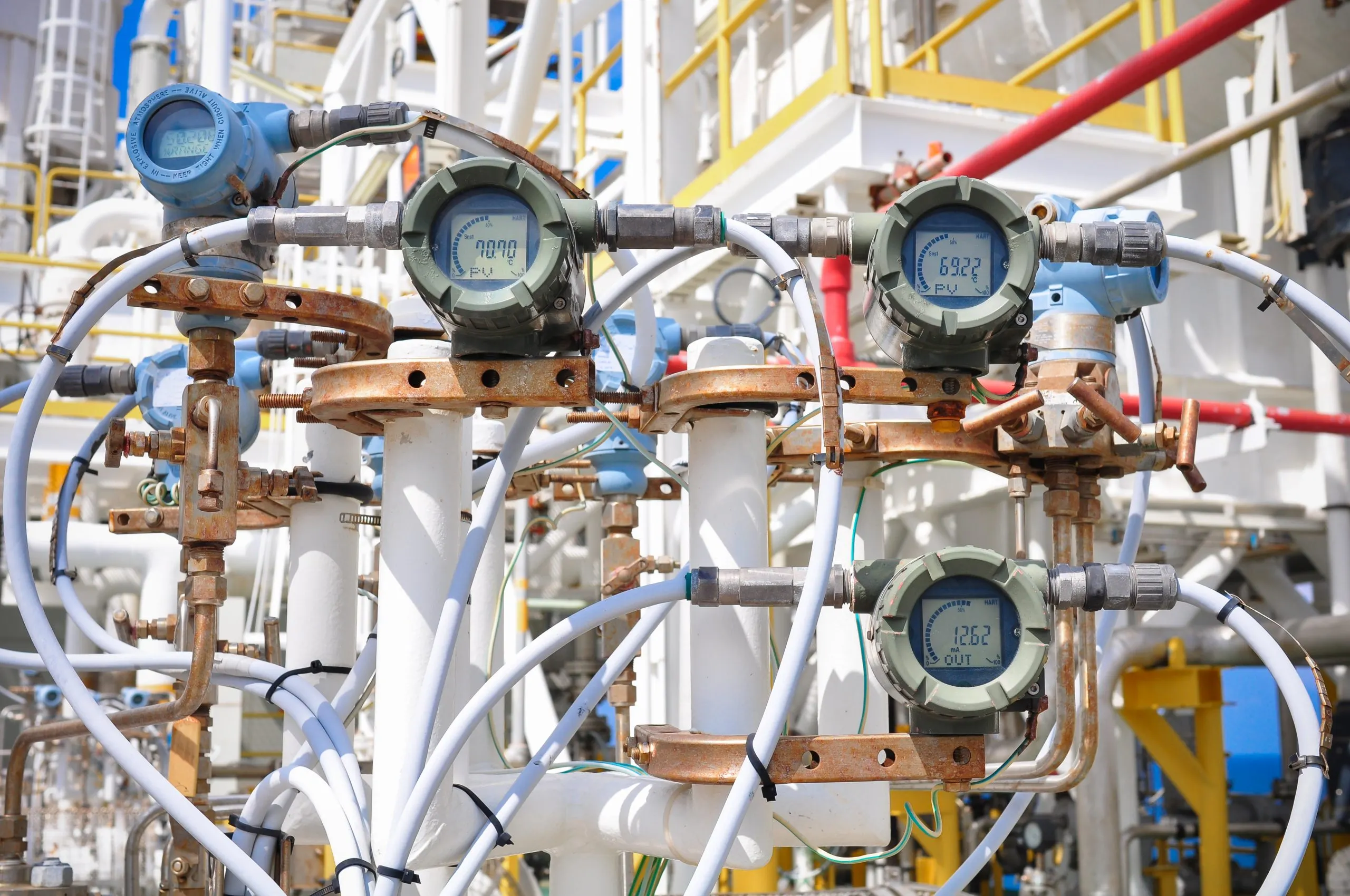 Instrumentación y equipos de medición en una planta industrial
